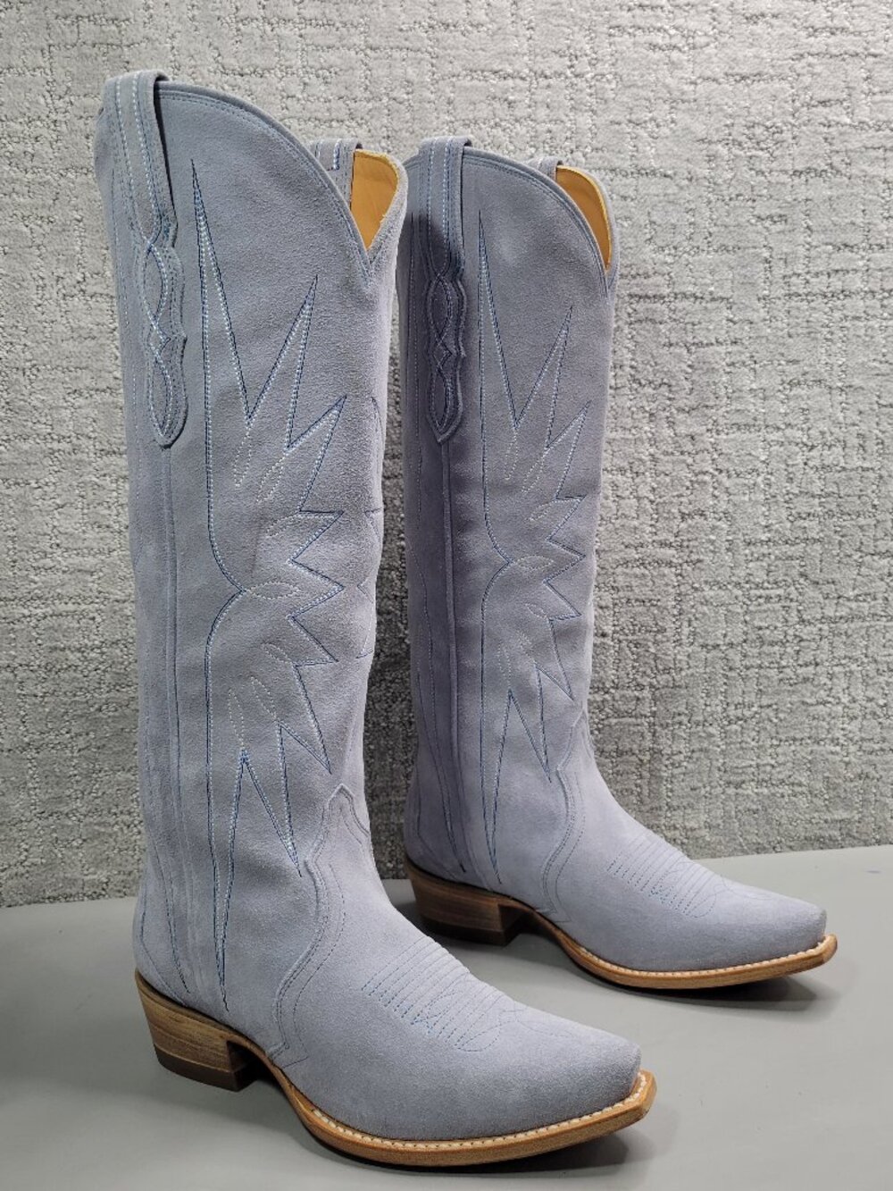 Tecovas The Loretta Women's Size US 7B Chambray Suede Cowgirl Boots.